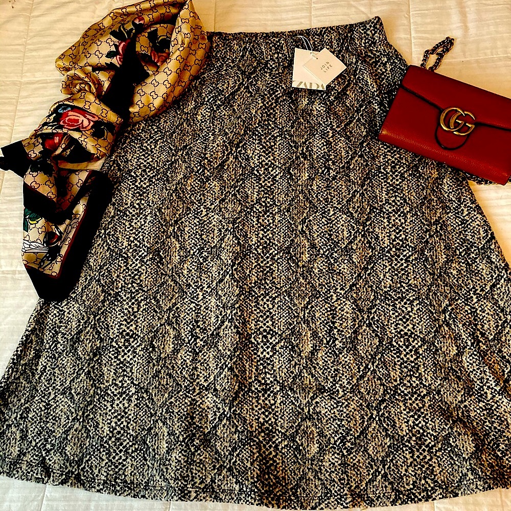 Zara Snakeskin Soft Skirt - Picture 1 of 9